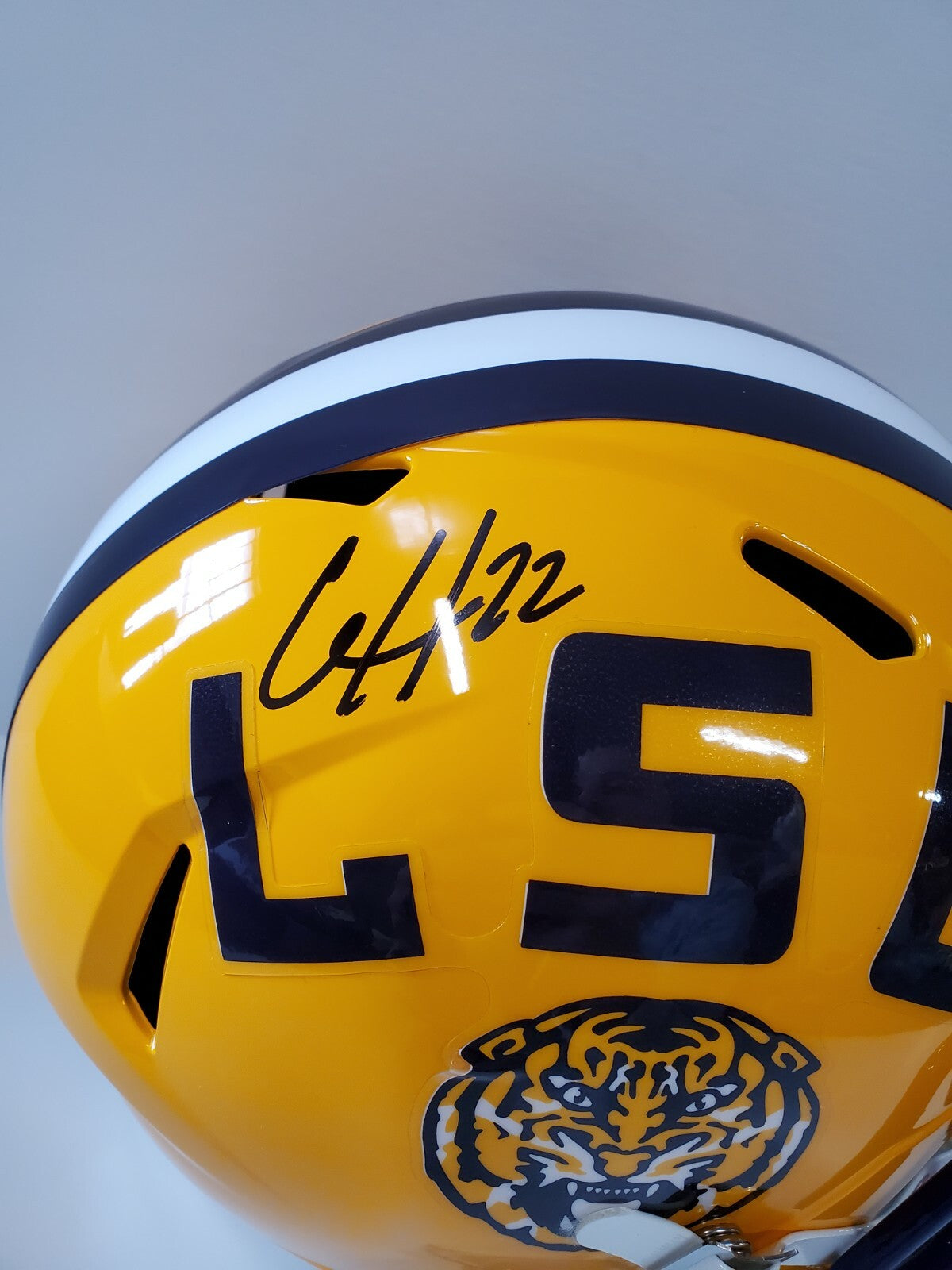 Clyde Edwards Helaire Signed Lsu Tigers Full Size Replica Helmet Beckett Coa