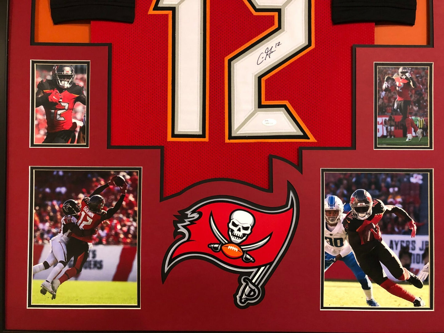 Framed Tampa Bay Buccaneers Chris Godwin Autographed Signed Jersey Jsa Coa