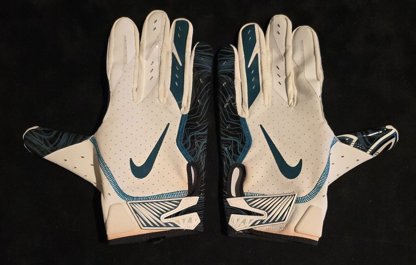 Philadelphia Eagles Nolan Smith Jr Autographed Signed Gloves Jsa Holo