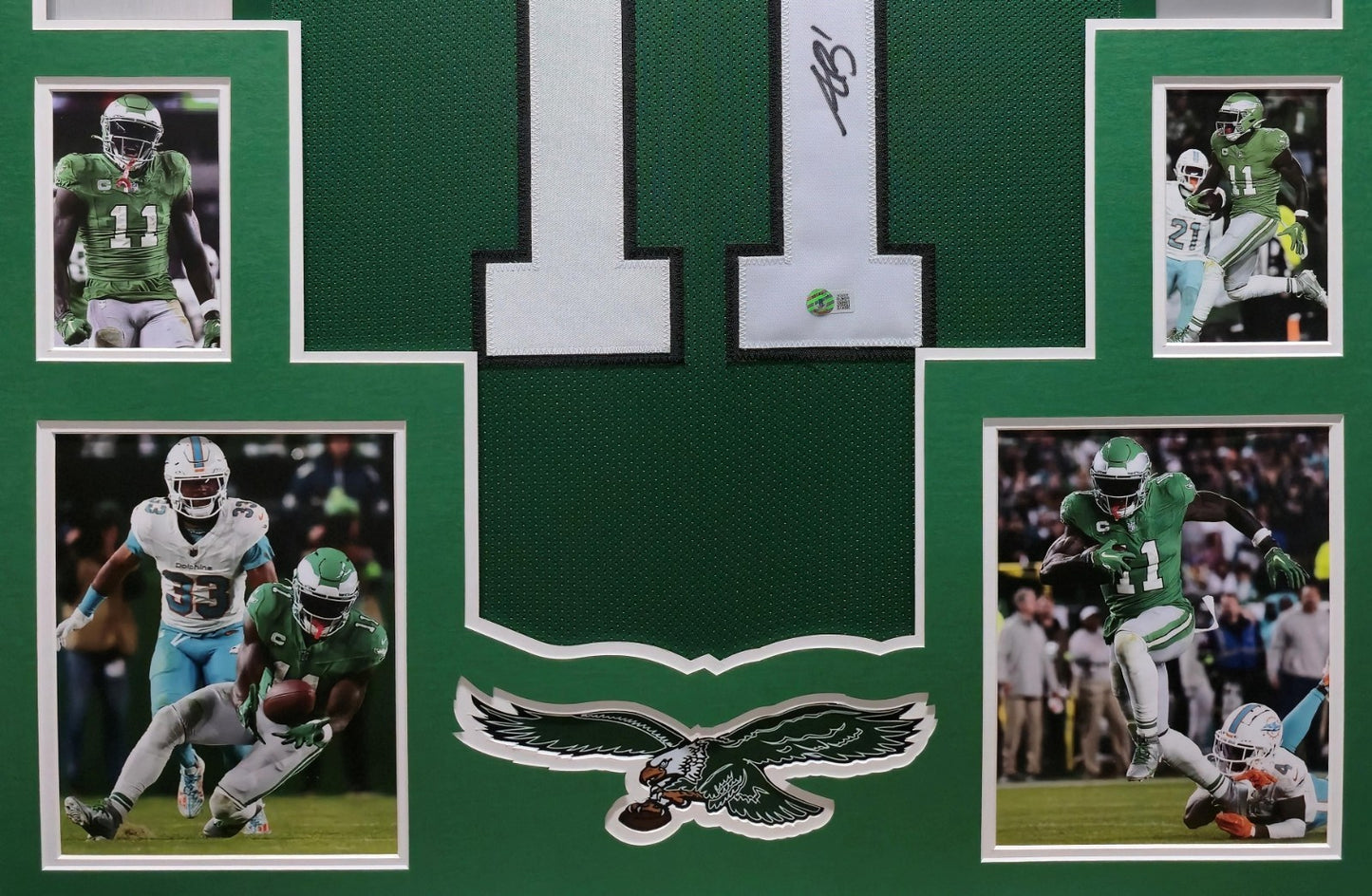 Framed Philadelphia Eagles Aj Brown Autographed Signed Jersey Beckett Holo