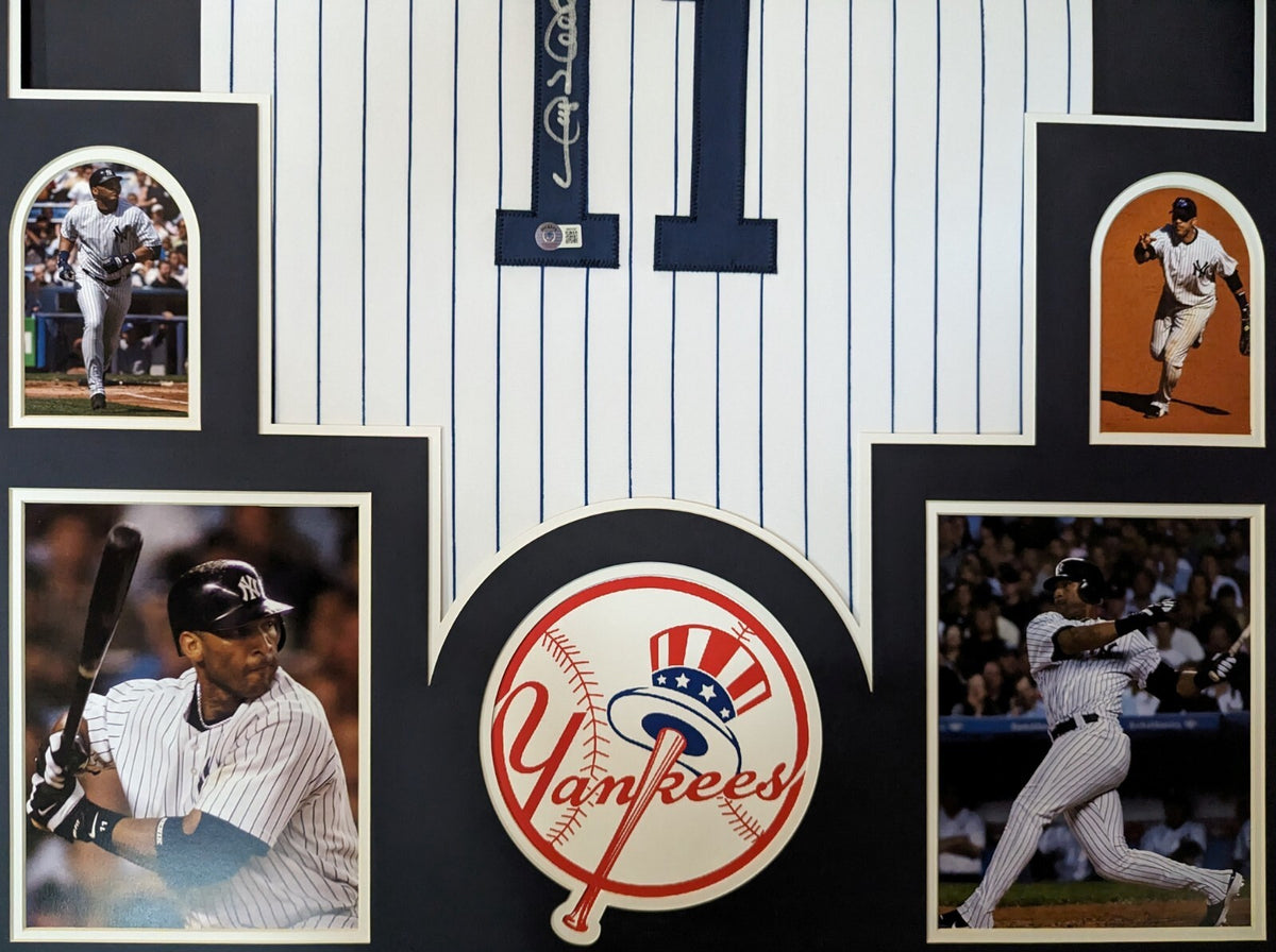 Framed N.Y. Yankees Gary Sheffield Autographed Signed Jersey Beckett Holo