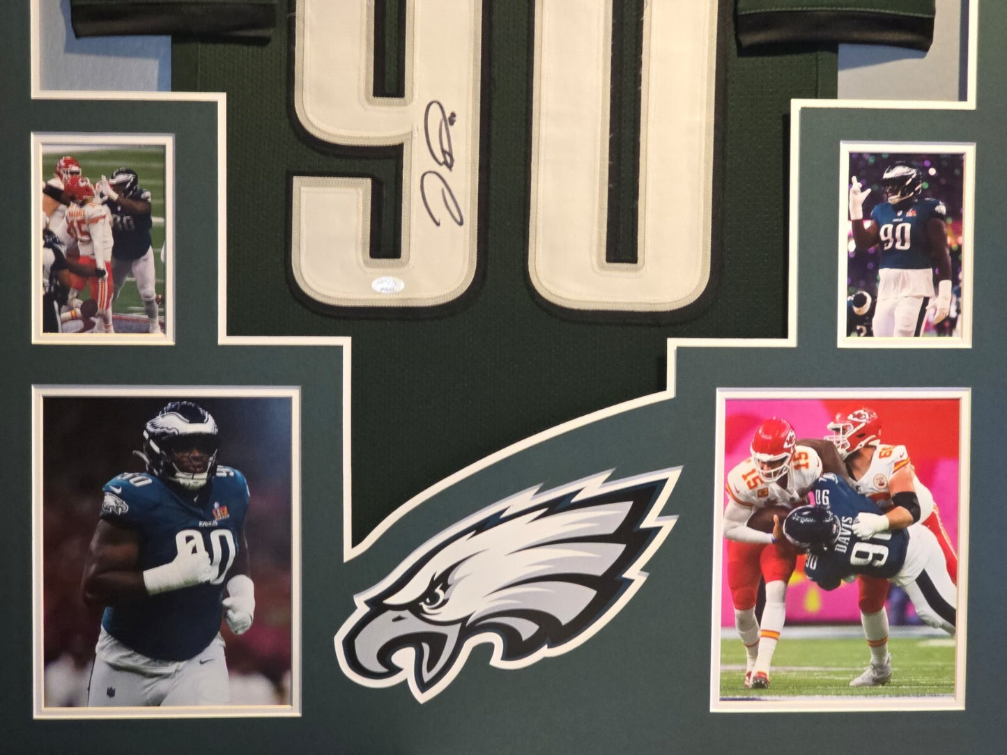 Framed Philadelphia Eagles Jordan Davis Autographed Signed Jersey Jsa Coa