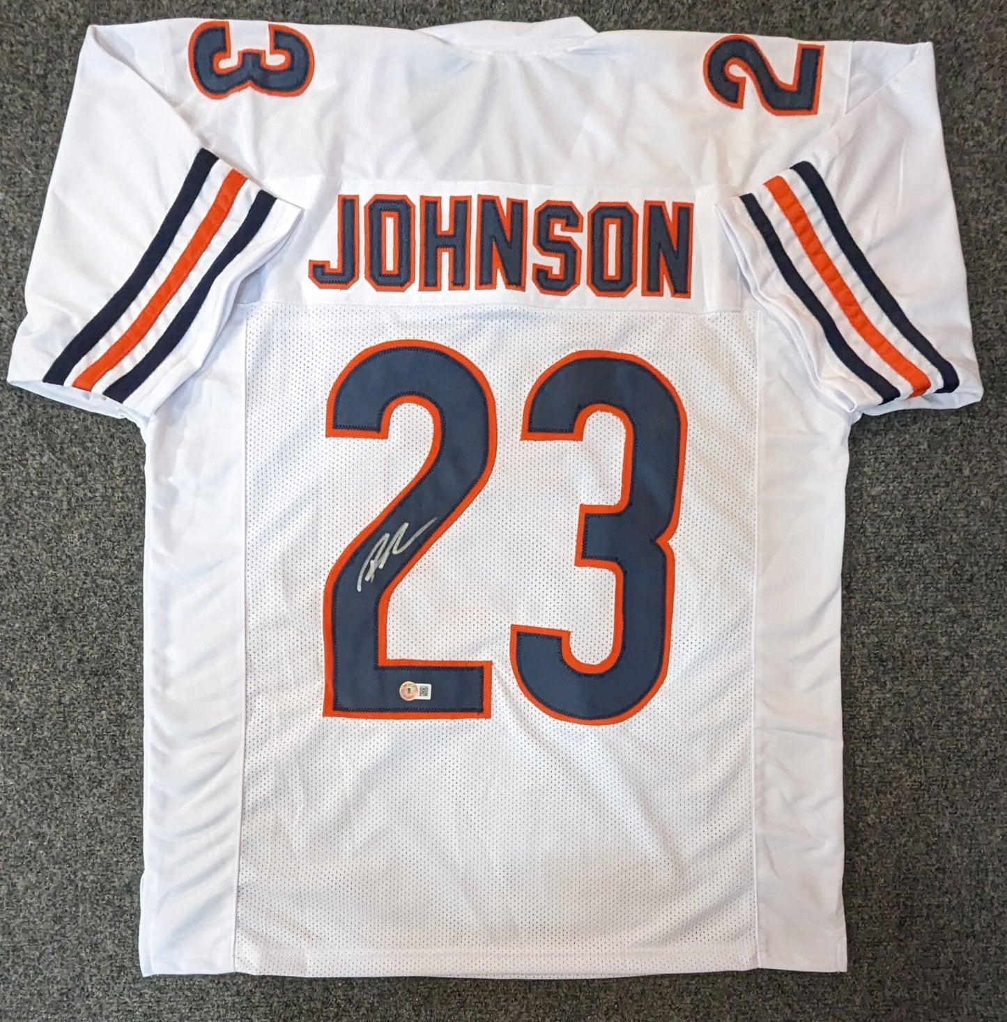 Chicago Bears Roschon Johnson Autographed Signed Jersey Beckett Holo