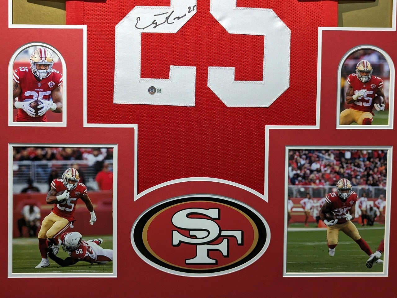 Framed San Francisco 49Ers Elijah Mitchell Autographed Jersey Beckett Holo