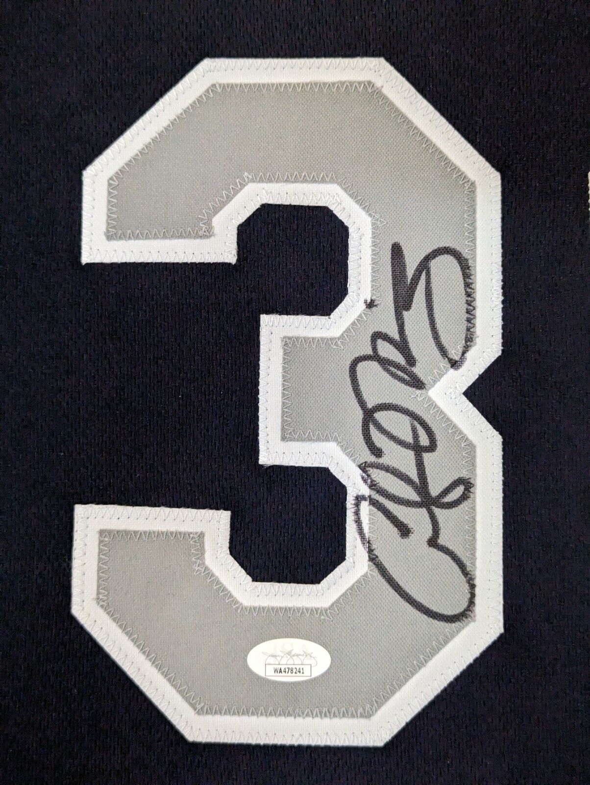 MVP Authentics Framed Georgetown Hoyas Alonzo Mourning Autographed Signed Jersey Jsa Coa 585 sports jersey framing , jersey framing