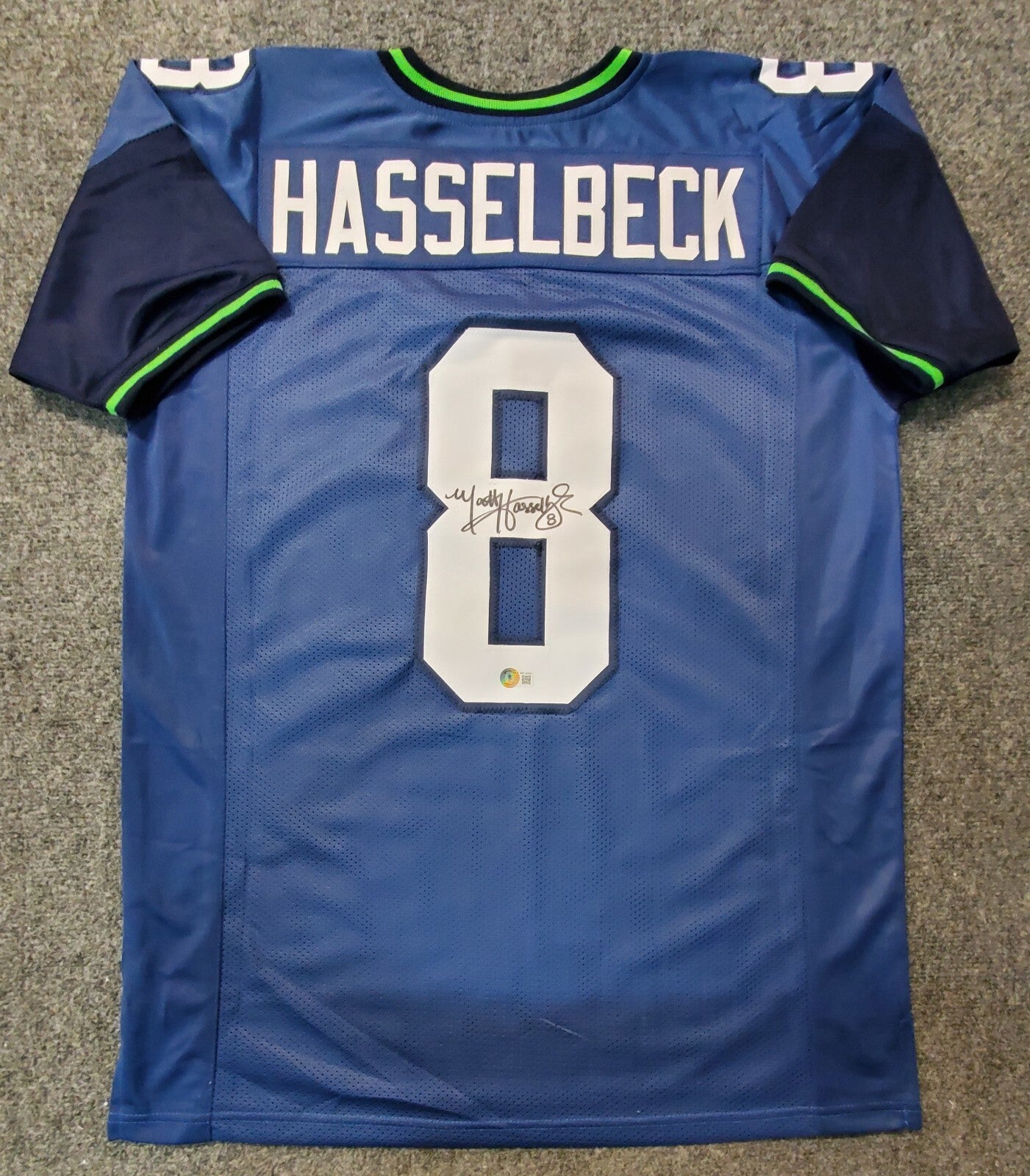 Seattle Seahawks Matt Hasselbeck Autographed Signed Jersey Bas Holo