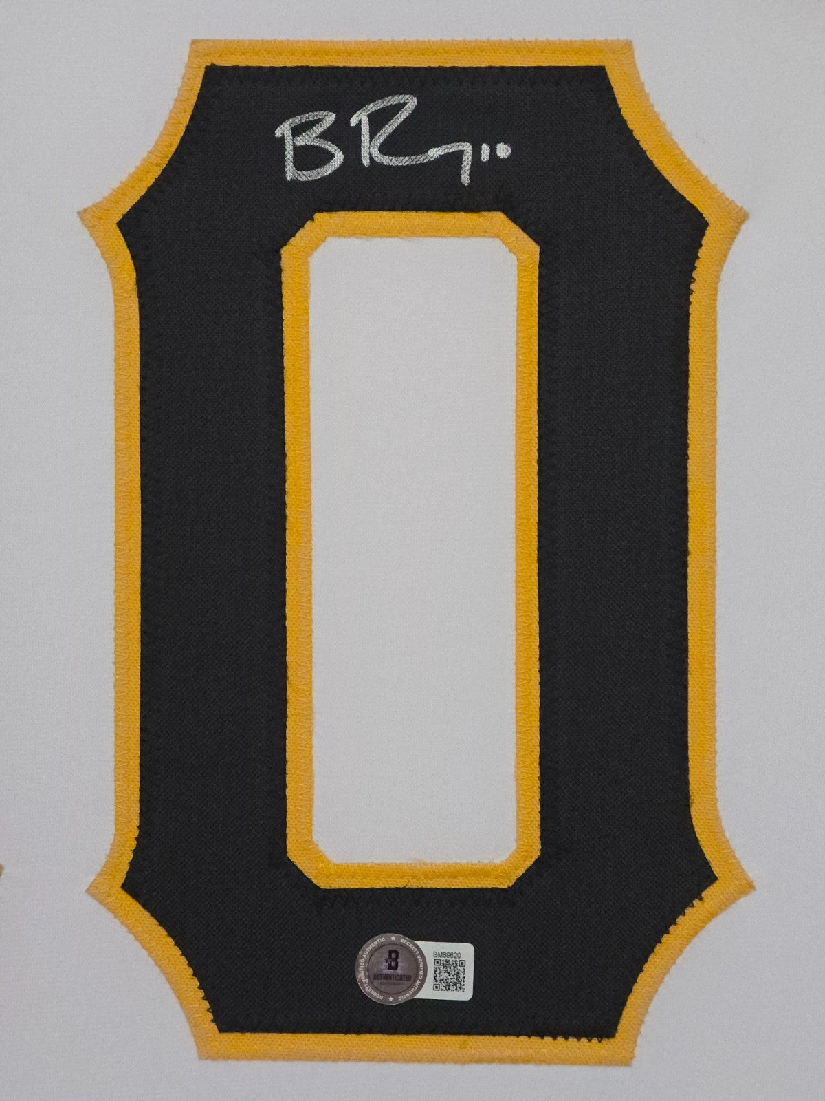Framed Pittsburgh Pirates Bryan Reynolds Autographed Signed Jersey Beckett Holo