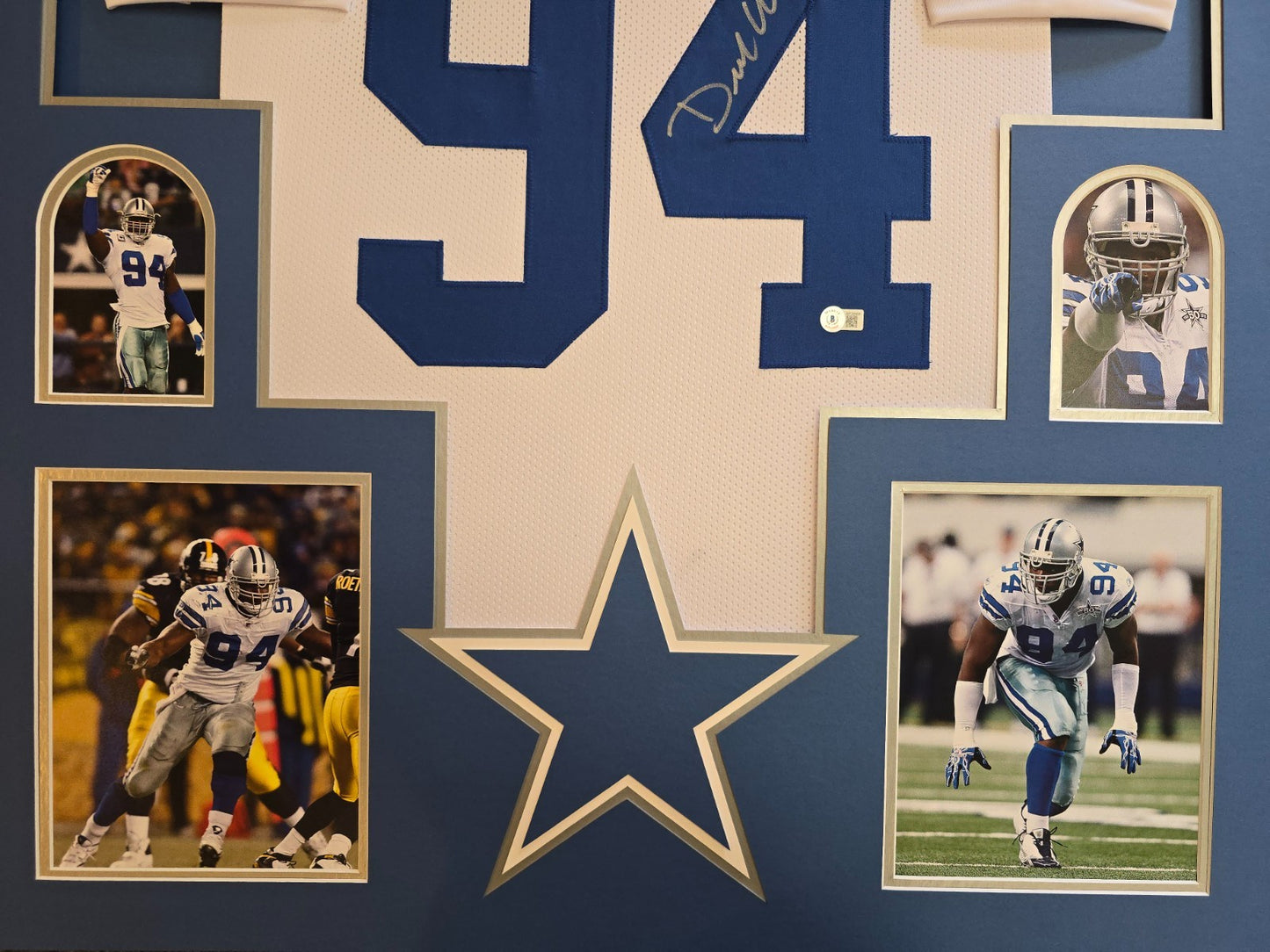 Framed Dallas Cowboys Demarcus Ware Autographed Signed Jersey Beckett Holo