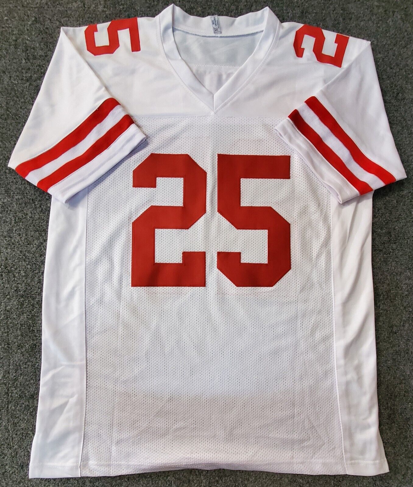 MVP Authentics San Francisco 49Ers Elijah Mitchell Autographed Signed Jersey Beckett Holo 107.10 sports jersey framing , jersey framing