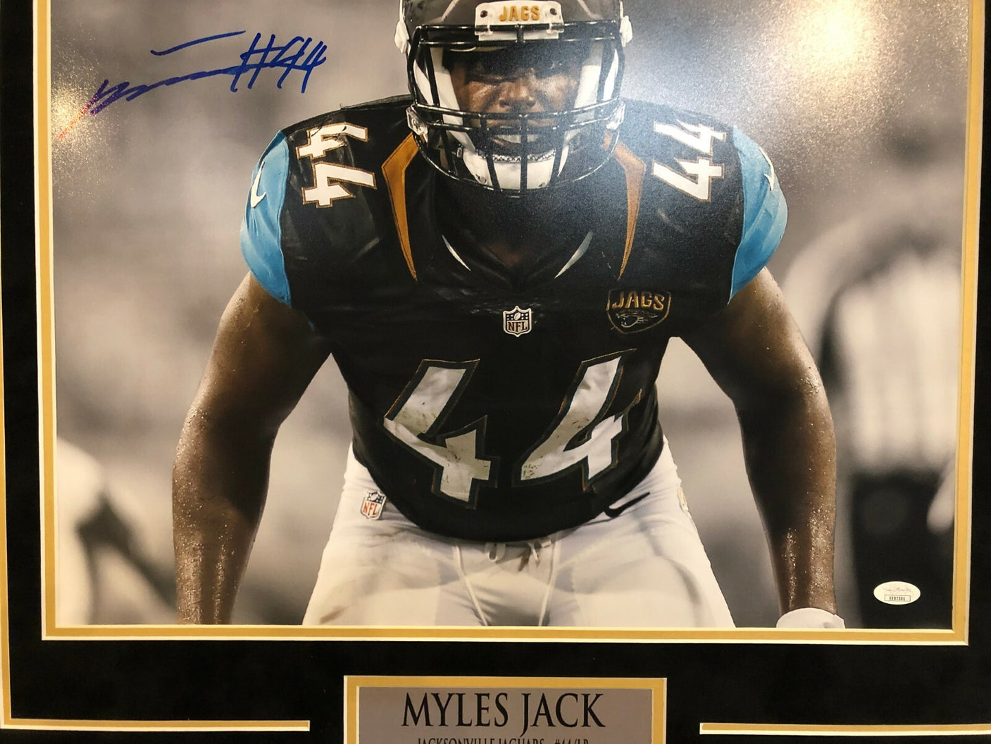 Myles Jack Framed Signed Jacksonville Jaguars 16X20 Photo Jsa Coa