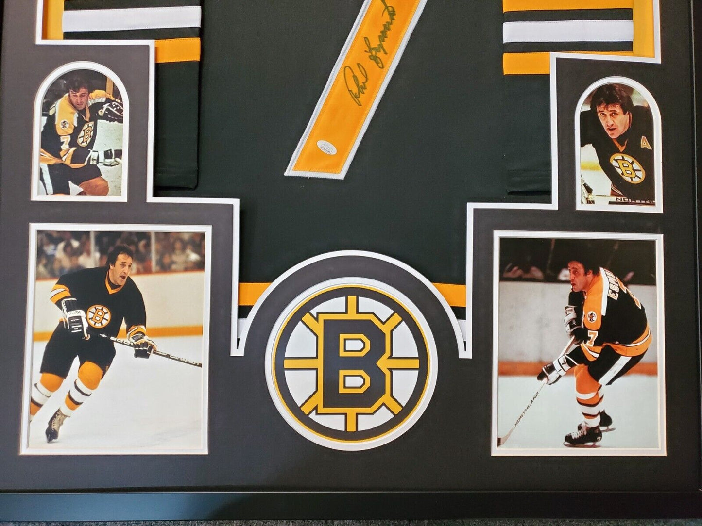 MVP Authentics Framed Boston Bruins Phil Esposito Autographed Signed Jersey Jsa Coa 540 sports jersey framing , jersey framing
