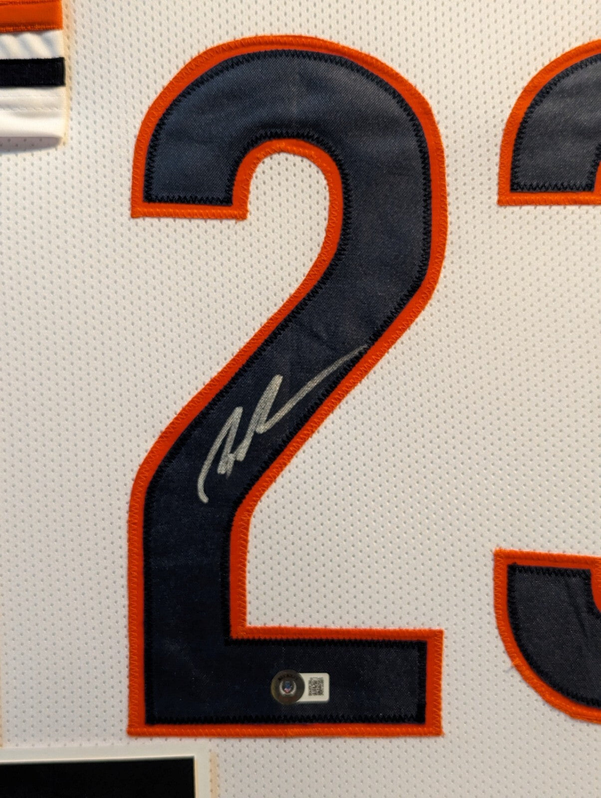 Framed Chicago Bears Roschon Johnson Autographed Signed Jersey Beckett Holo