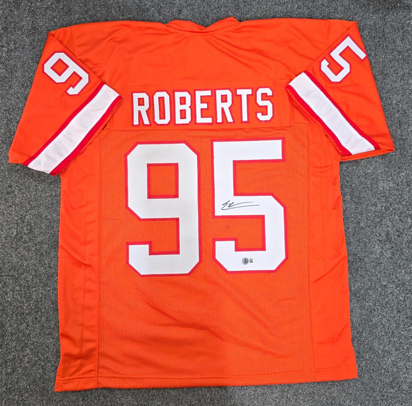 Tampa Bay Buccaneers Elijah Roberts Autographed Signed Jersey Beckett Holo
