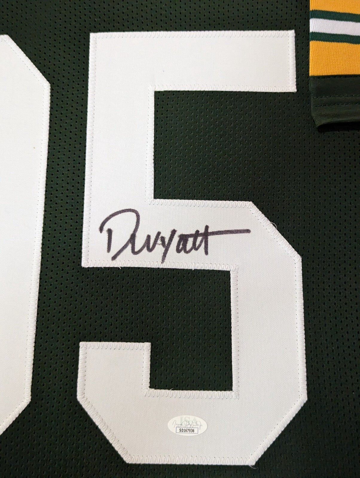 Framed Green Bay Packers Devonte Wyatt Autographed Signed Jersey Jsa Coa