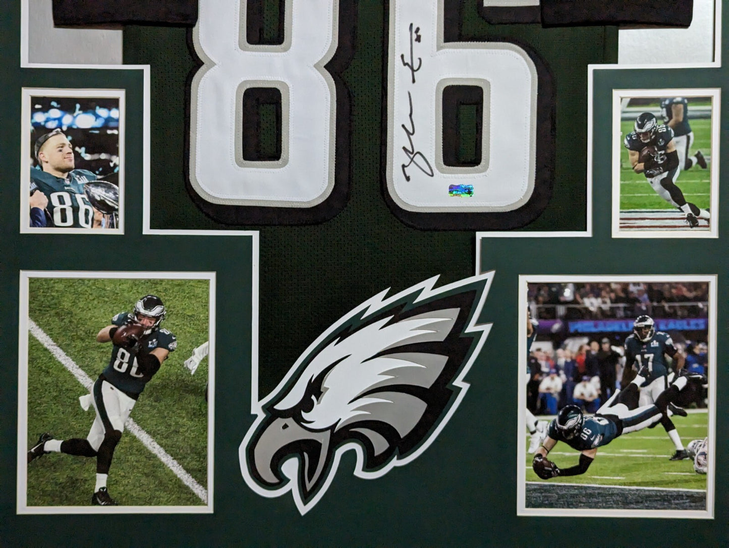 Framed Philadelphia Eagles Zach Ertz Autographed Jersey Jsa Coa