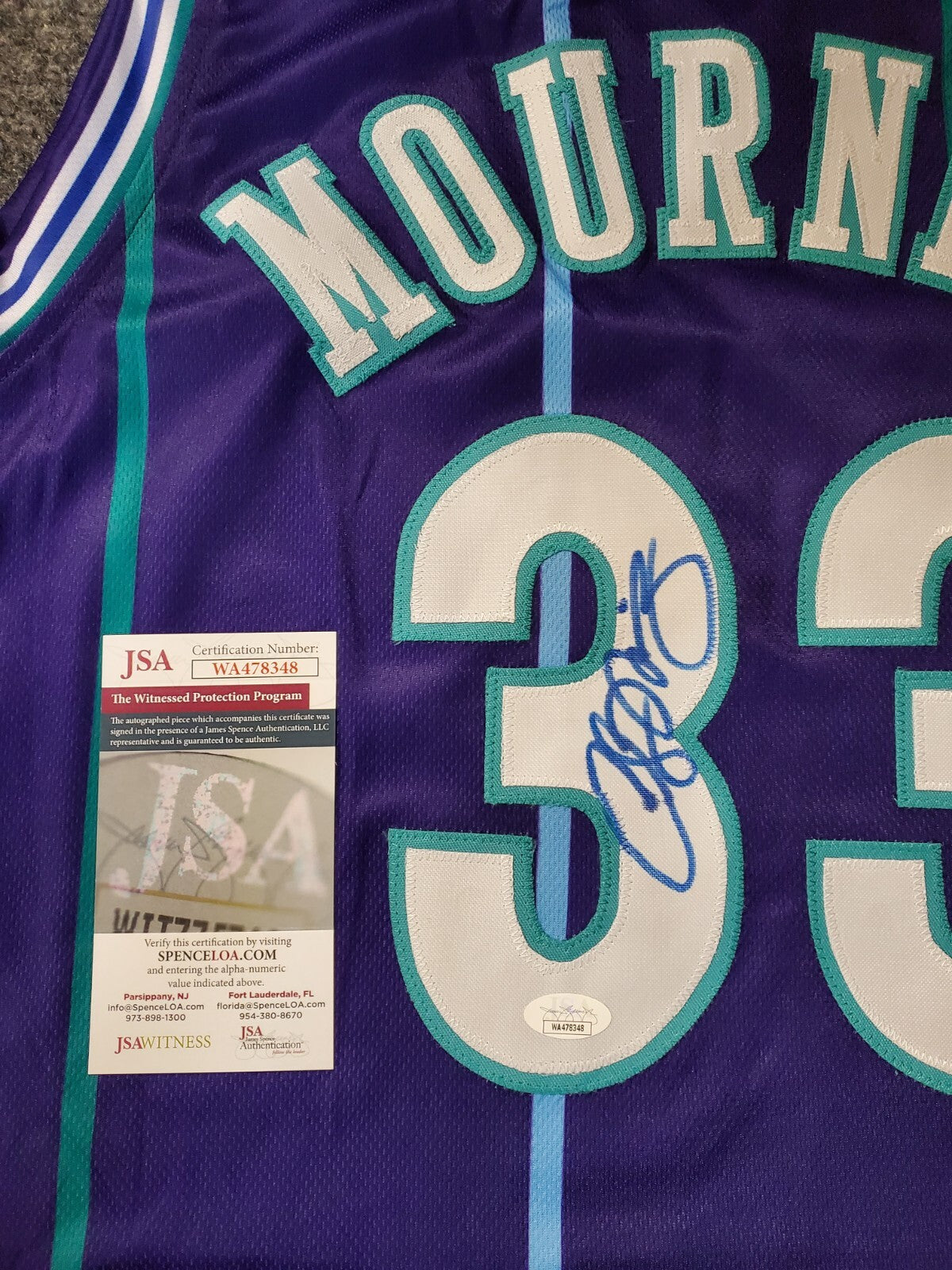 Charlotte Hornets Alonzo Mourning Autographed Signed Jersey Jsa Coa