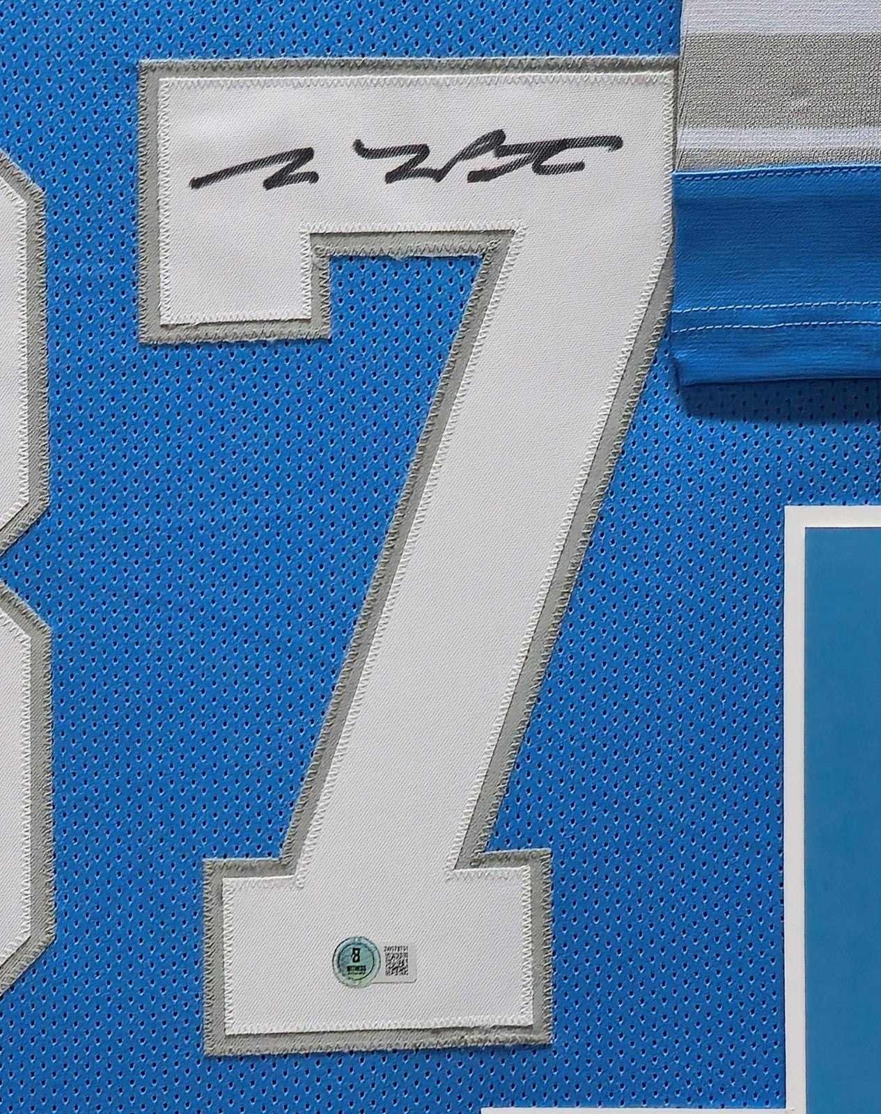 Framed Detroit Lions Sam Laporta Autographed Signed Jersey Beckett Hologram