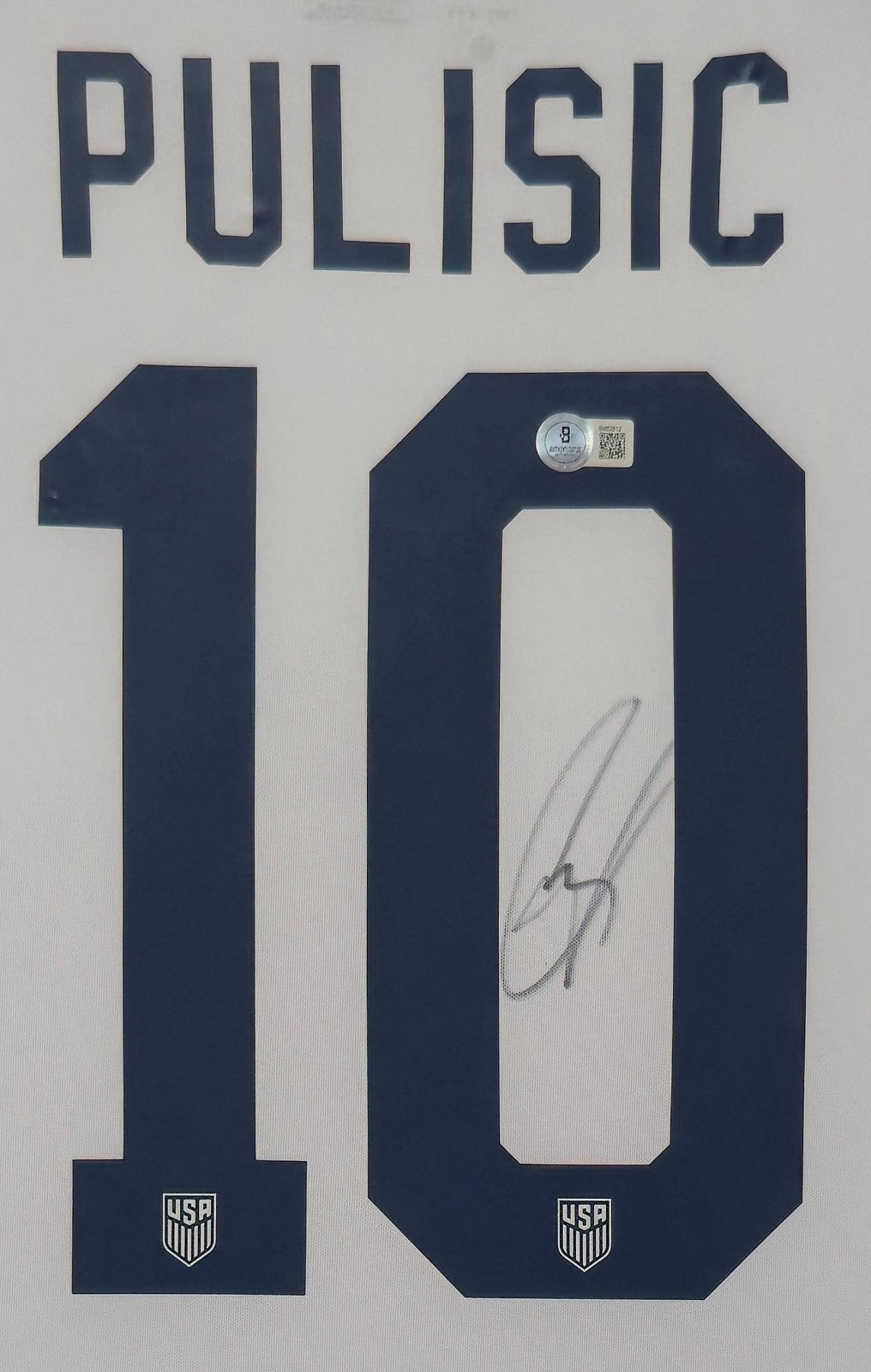 Suede Framed Christian Pulisic Autographed Signed Usa Jersey Beckett Holo