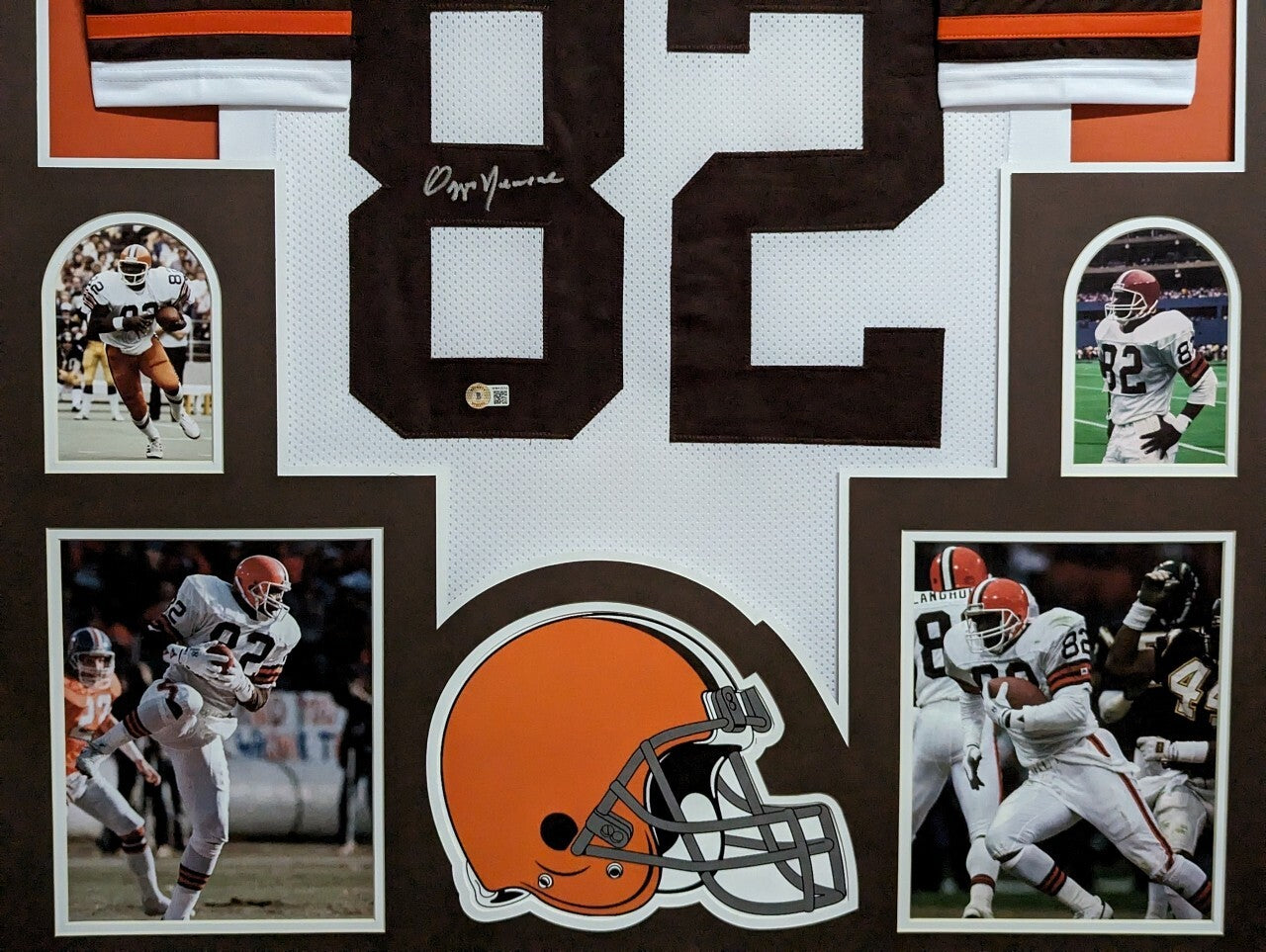 Framed Cleveland Browns Ozzie Newsome Autographed Signed Jersey Beckett Holo