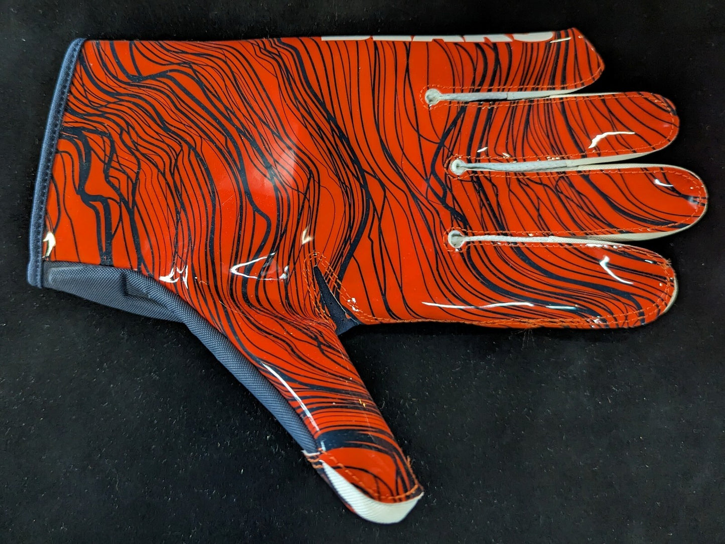 Chicago Bears Roschon Johnson Autographed Signed Glove Beckett Holo