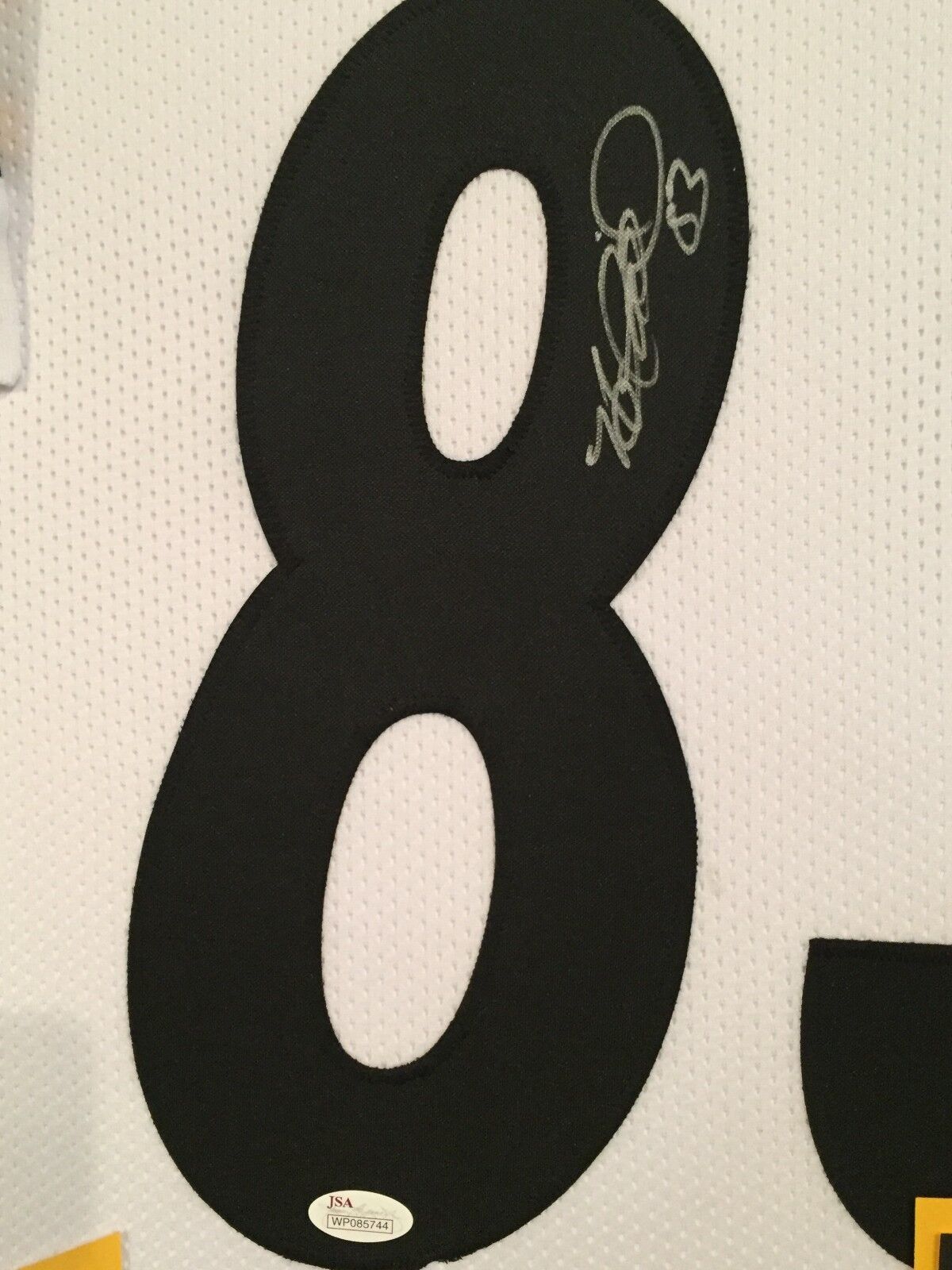 MVP Authentics Framed Heath Miller Autographed Signed Pittsburgh Steelers Jersey Jsa Coa 450 sports jersey framing , jersey framing