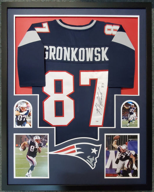 Framed New England Patriots Rob Gronkowski Autographed Signed Jersey Psa/Dna Coa