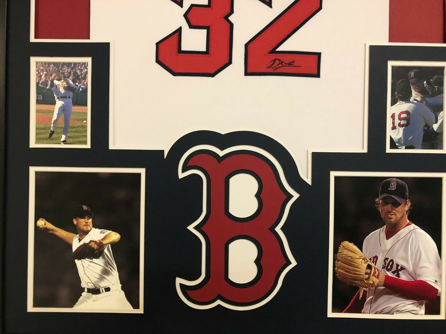 Framed Boston Red Sox Derek Lowe Autographed Signed Jersey Beckett Coa