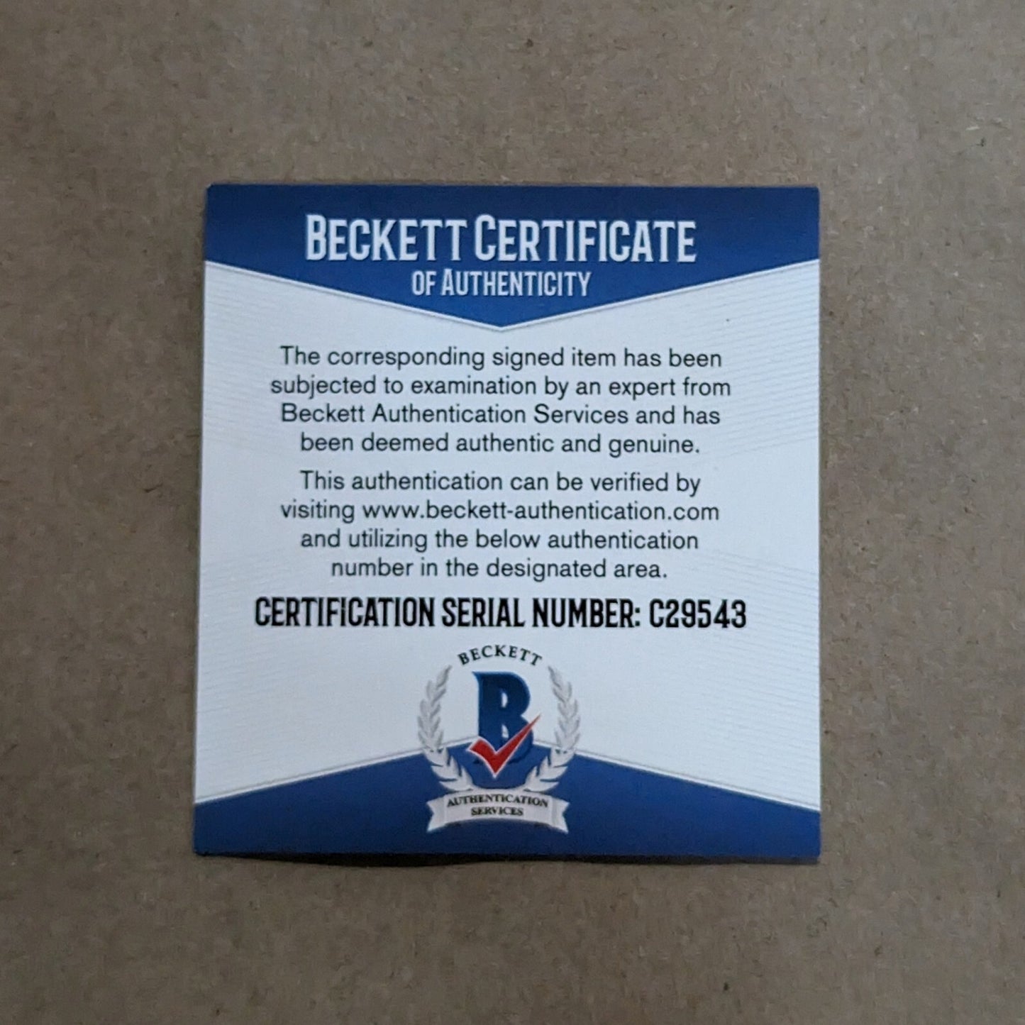 Framed Chicago Cubs Greg Maddux Autographed Signed Jersey Beckett Coa