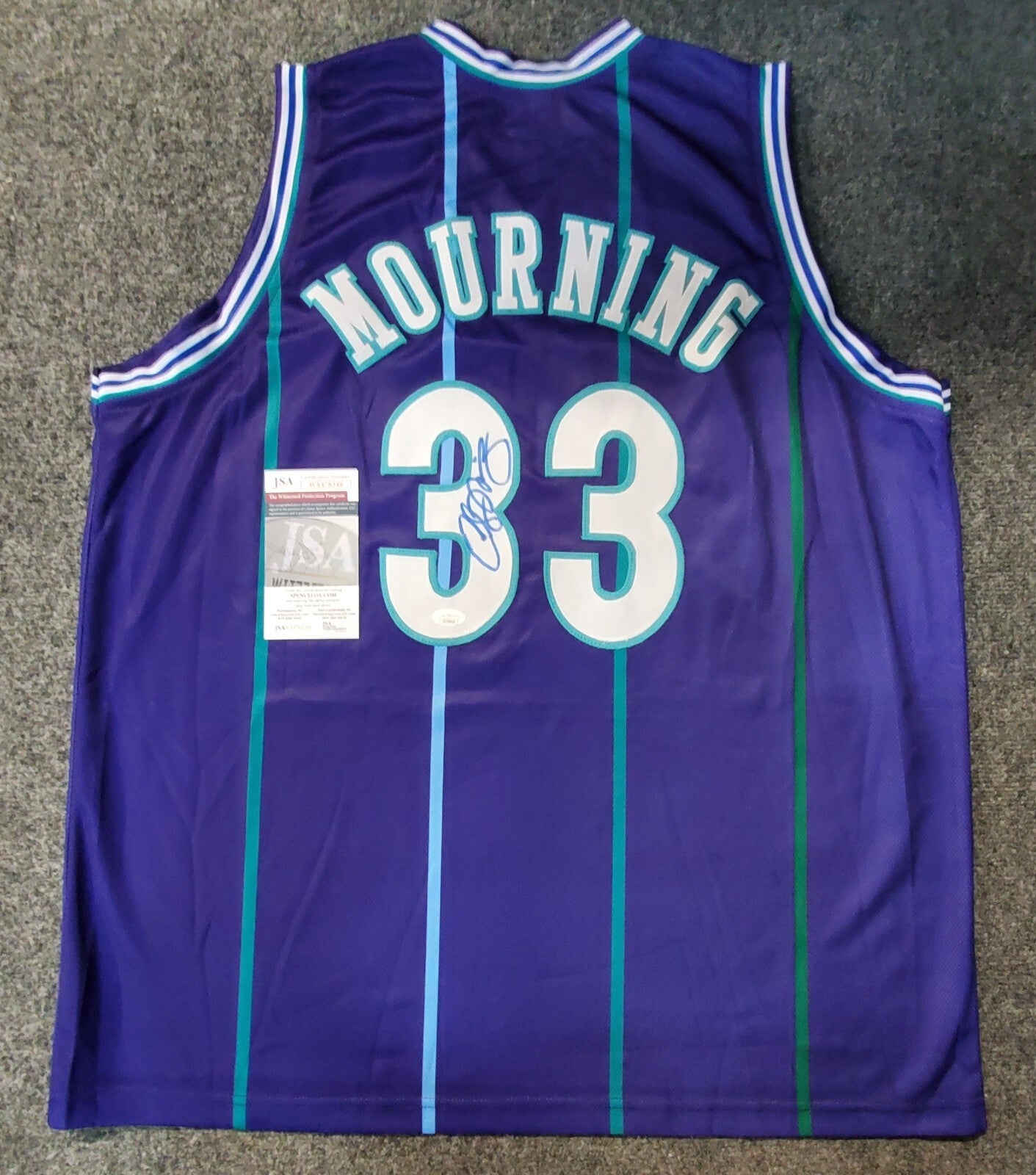 Charlotte Hornets Alonzo Mourning Autographed Signed Jersey Jsa Coa