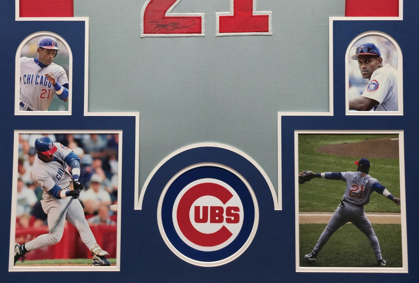 Framed Chicago Cubs Sammy Sosa Autographed Signed Jersey Beckett Coa