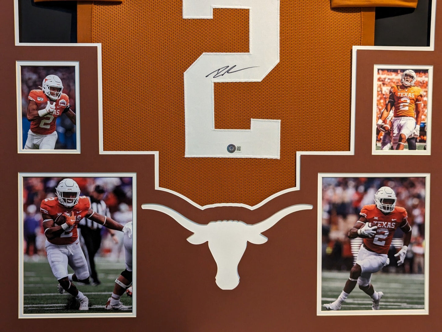 Framed Texas Longhorns Roschon Johnson Autograph Signed Jersey Beckett Holo