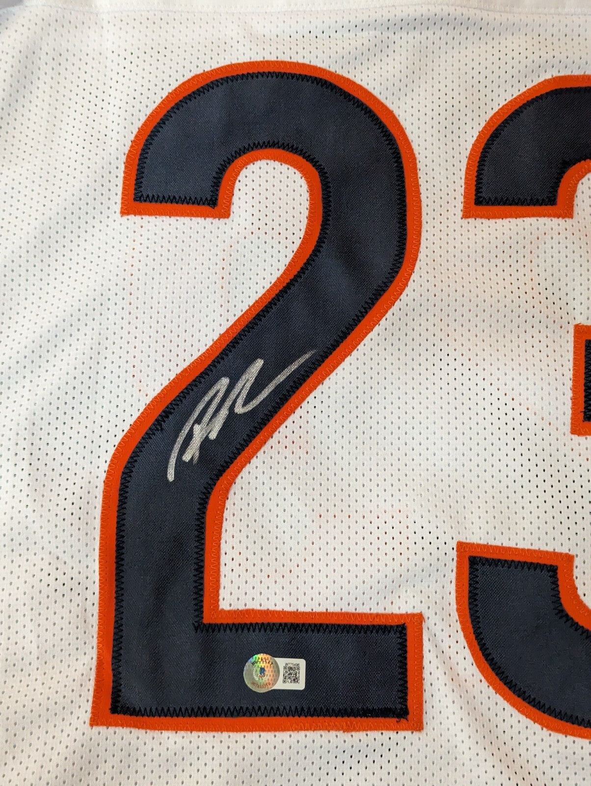Chicago Bears Roschon Johnson Autographed Signed Jersey Beckett Holo