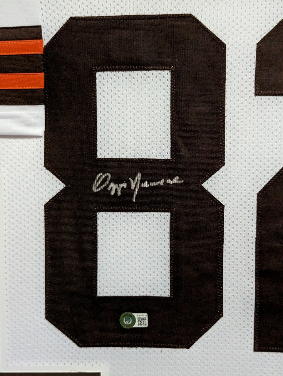 Framed Cleveland Browns Ozzie Newsome Autographed Signed Jersey Beckett Holo