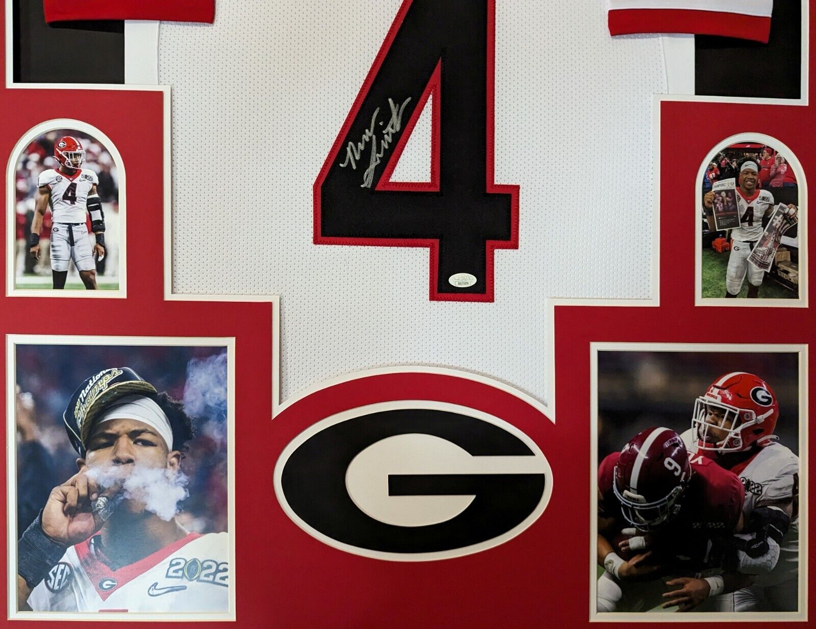 MVP Authentics Framed Georgia Bulldogs Nolan Smith Jr Autographed Signed Jersey Jsa Coa 449.10 sports jersey framing , jersey framing