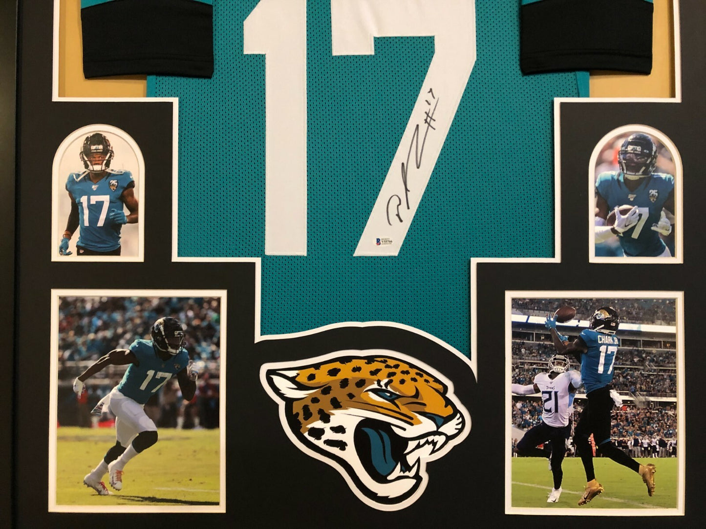 Framed Jacksonville Jaguars Dj Chark Autographed Signed Jersey Bas Coa