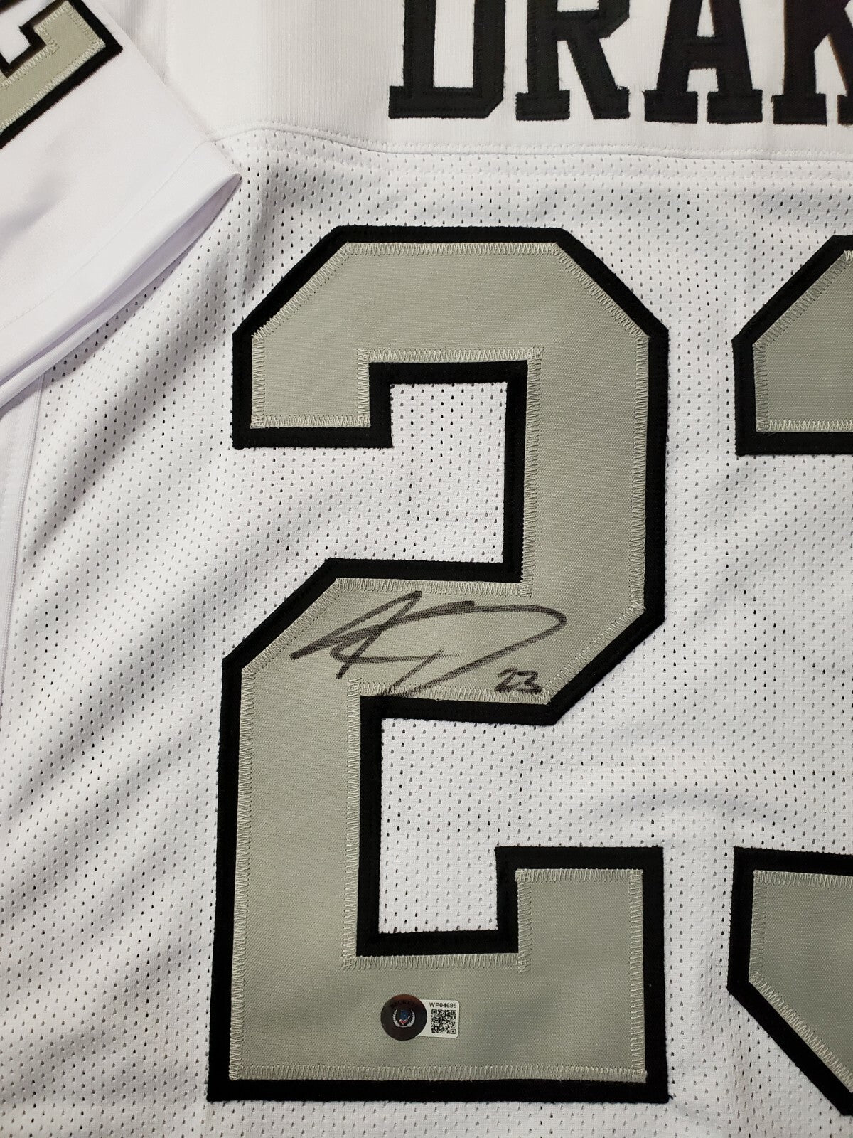 Las Vegas Raiders Kenyan Drake Autographed Signed Jersey Beckett Holo