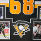 Framed Pittsburgh Penguins Jaromir Jagr Autographed Signed Jersey Beckett Holo