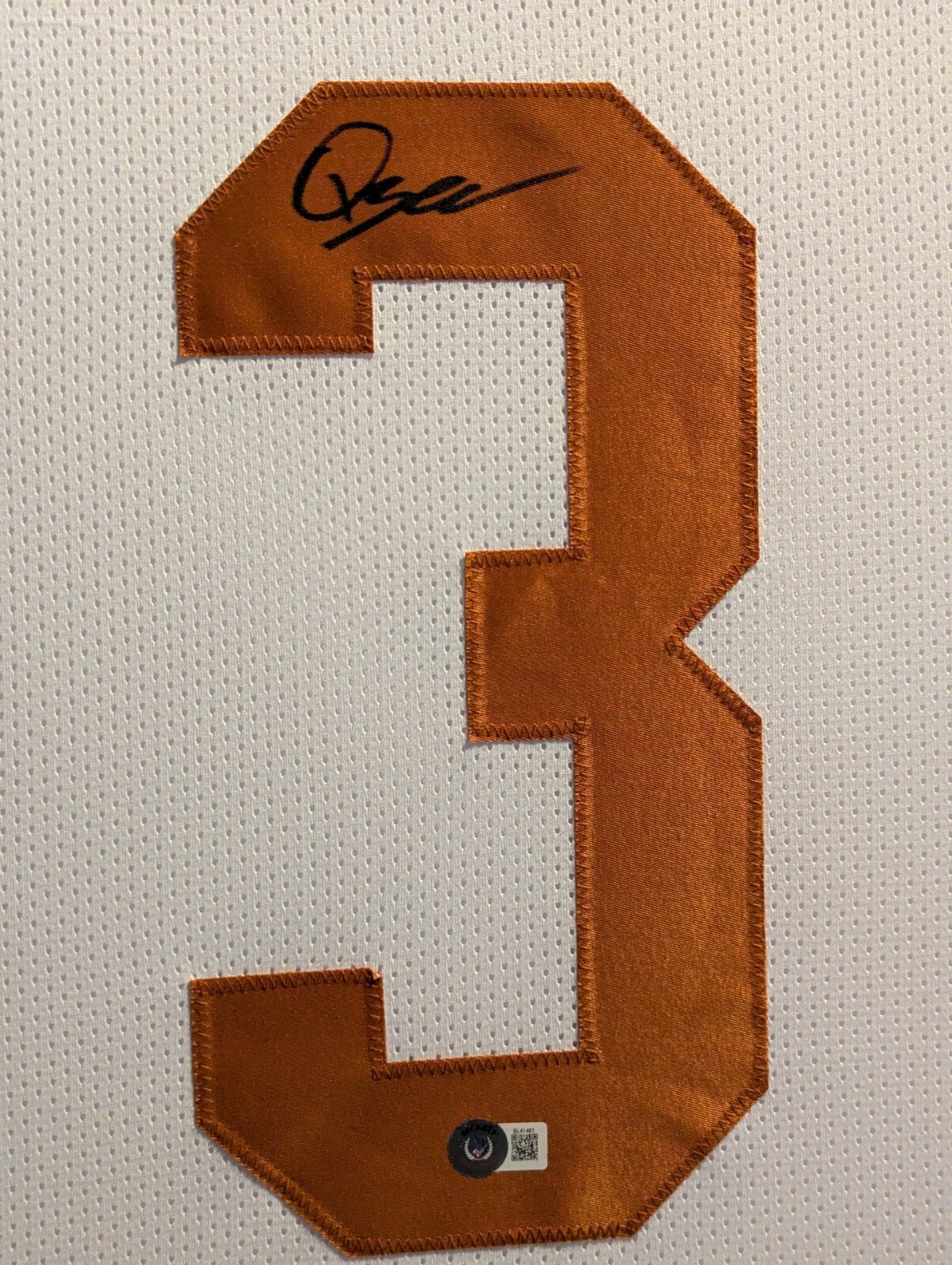 Framed Texas Longhorns Quinn Ewers Autograph Signed Jersey Beckett Holo