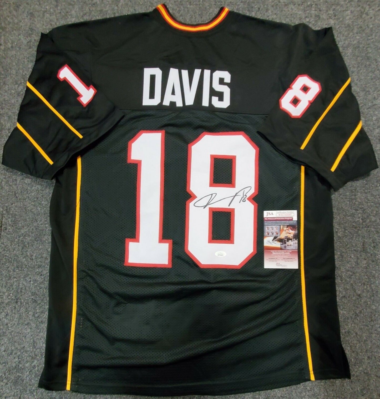 Maryland Terrapins Vernon Davis Autographed Signed Jersey Jsa Coa