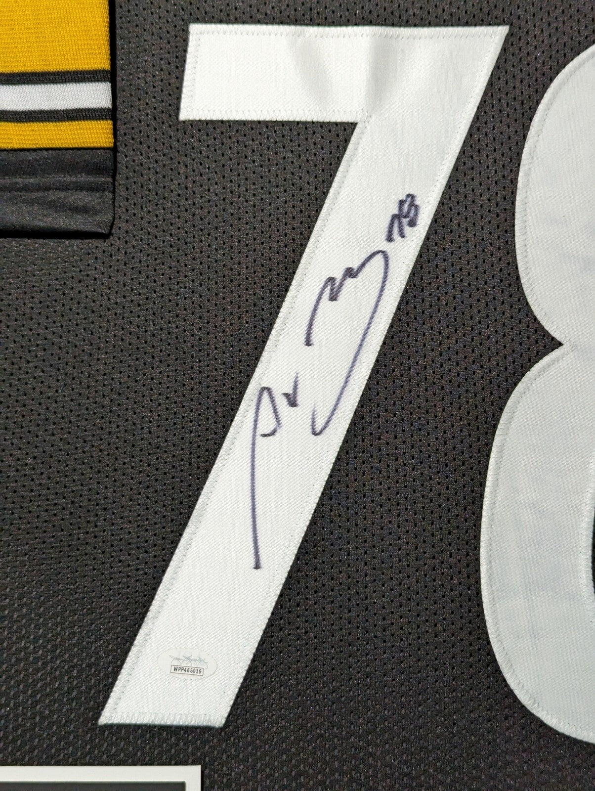 Framed Pittsburgh Steelers Alejandro Villanueva Autographed Jersey Jsa Coa