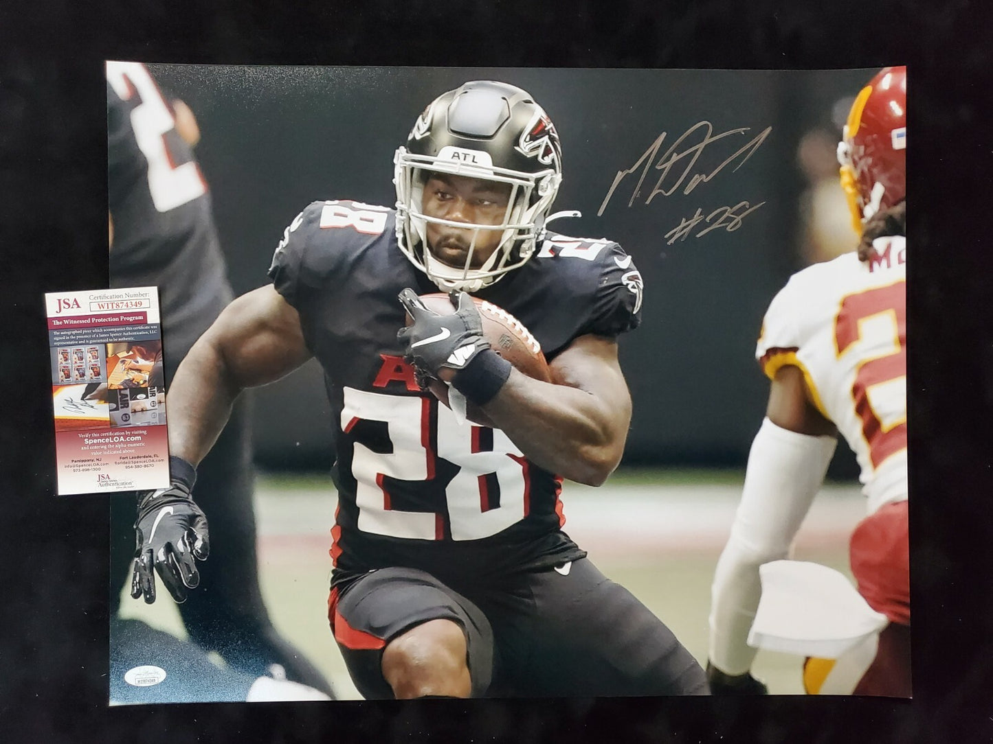 Atlanta Falcons Mike Davis Autographed Signed 16X20 Photo Jsa Coa