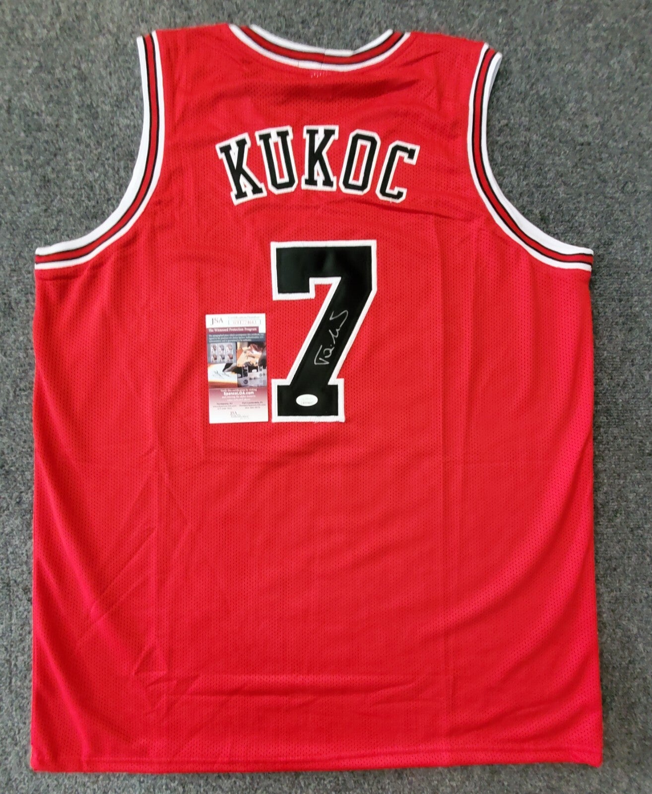Chicago Bulls Tony Kukoc Autographed Signed Jersey Jsa Coa
