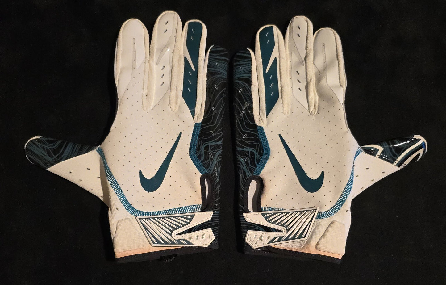 Philadelphia Eagles Nolan Smith Jr Autographed Signed Gloves Jsa Holo