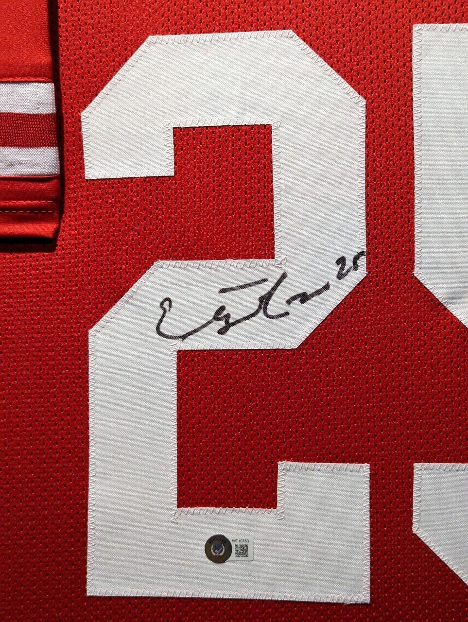 MVP Authentics Framed San Francisco 49Ers Elijah Mitchell Autographed Jersey Beckett Holo 360 sports jersey framing , jersey framing