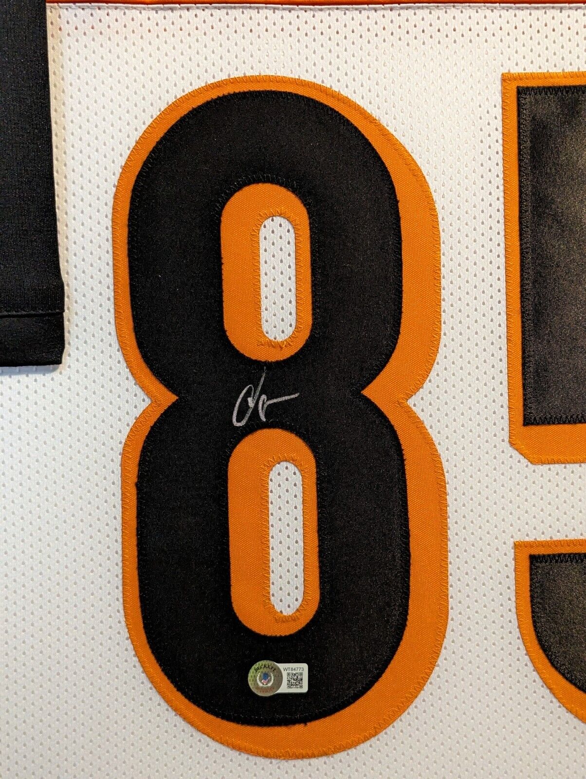 MVP Authentics Framed Cincinnati Bengals Chad Johnson Autographed Jersey Beckett Holo 450 sports jersey framing , jersey framing
