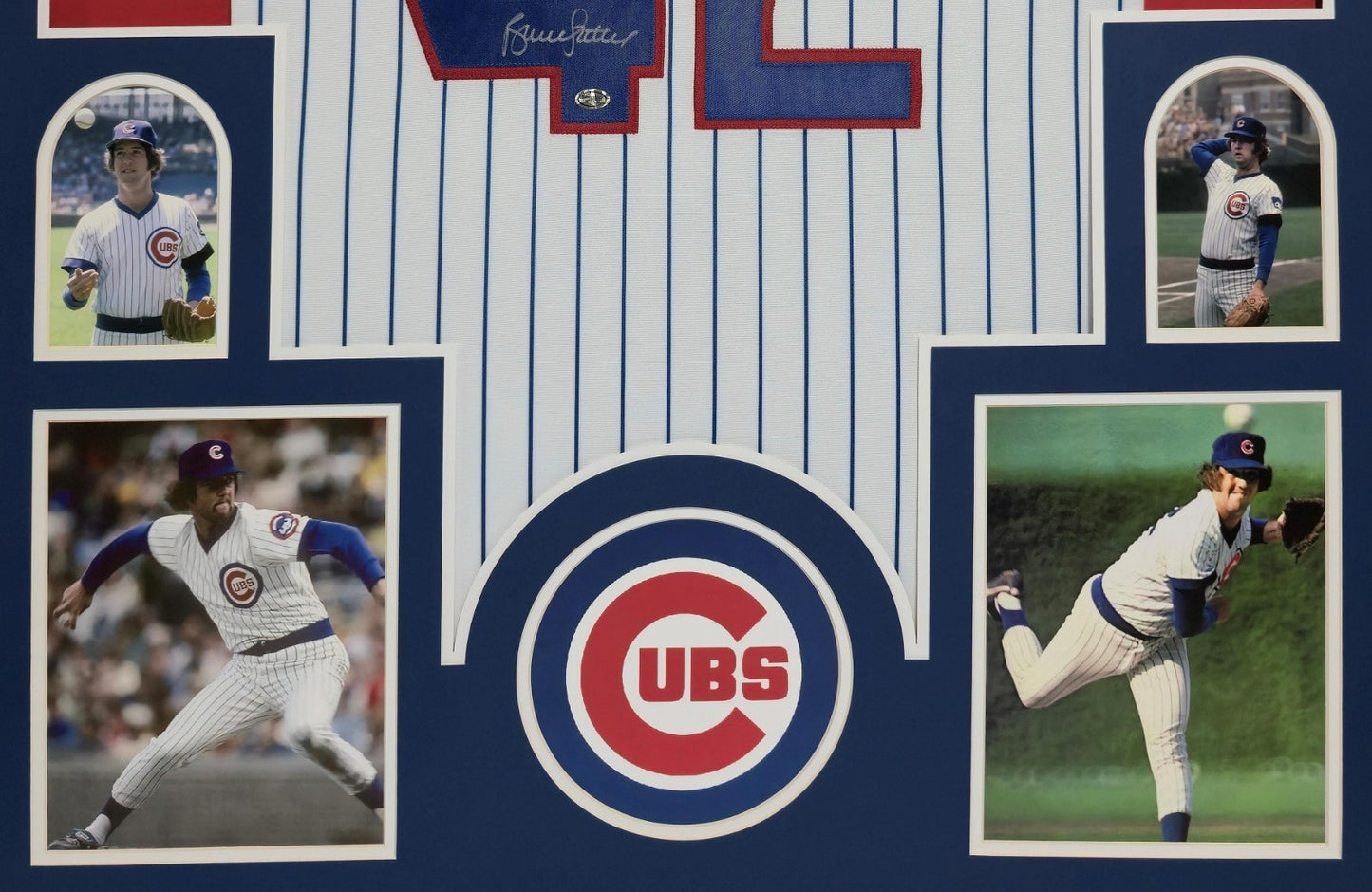 Framed Chicago Cubs Bruce Sutter Autographed Signed Jersey Beckett Holo