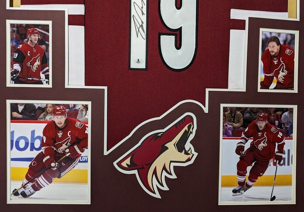 MVP Authentics Framed Phoenix Coyotes Shane Doan Autographed Signed Jersey Beckett Coa 450 sports jersey framing , jersey framing