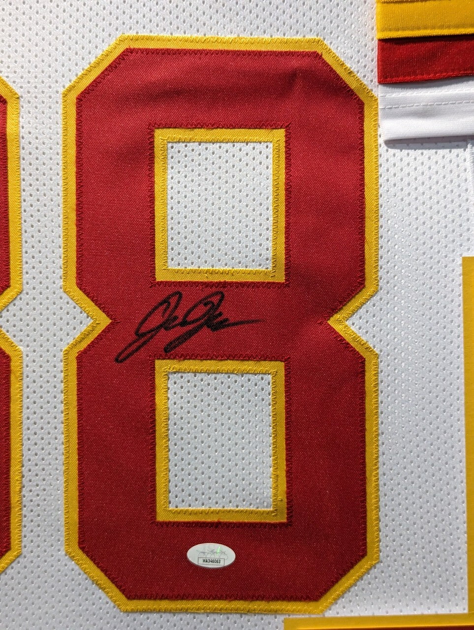 Framed Kansas City Chiefs L'jarius Sneed Autographed Signed Jersey Jsa Coa