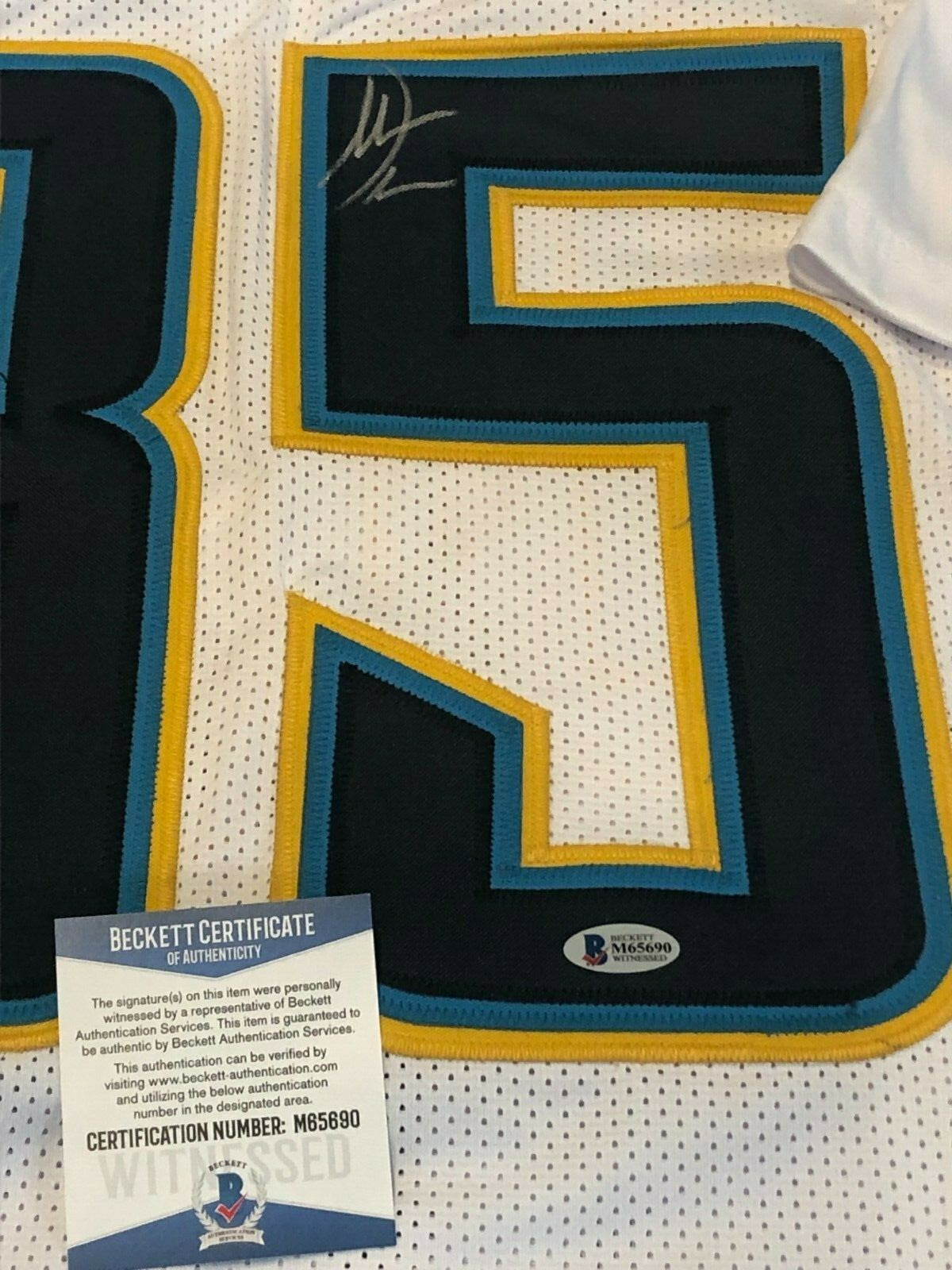 L.A. Chargers Antonio Gates Autographed Signed Jersey Beckett Coa