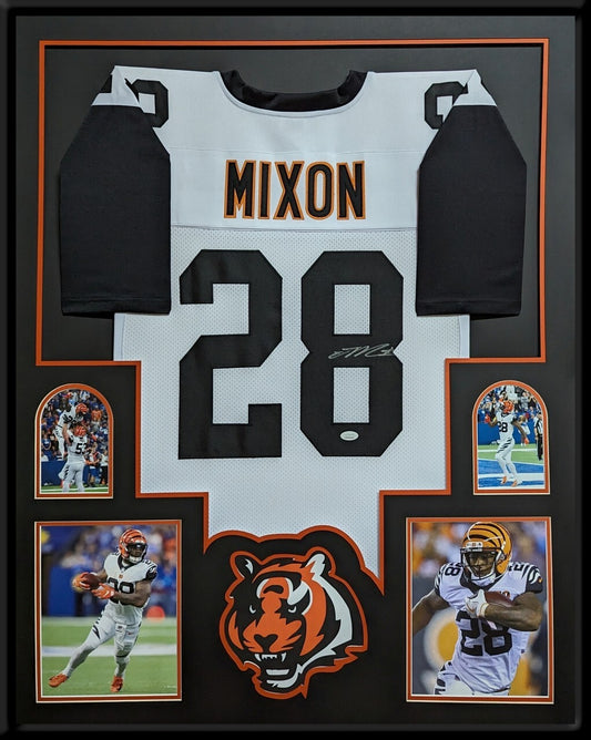 Framed Cincinnati Bengals Joe Mixon Autographed Jersey Jsa Coa